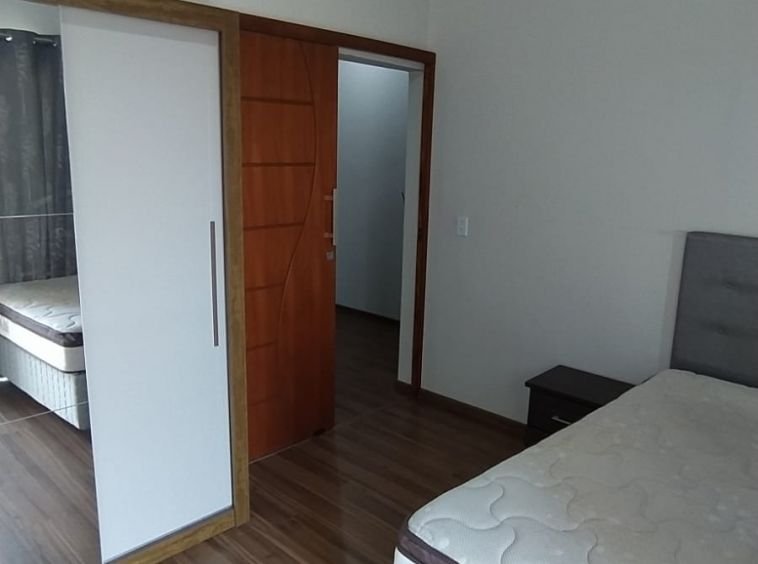Sobrado mobiliado para venda